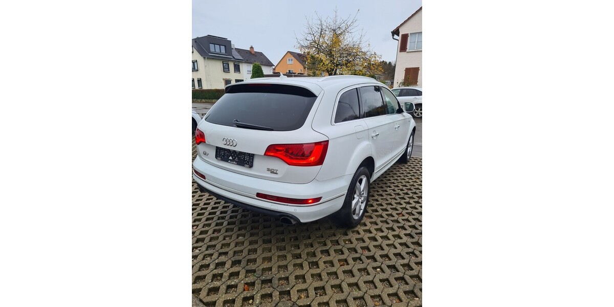Audi Q7 218.700 km 14.100 &euro; Rottweil 78628