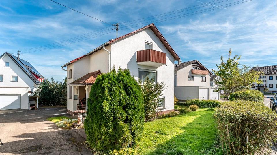 Einfamilienhaus Rottweil - 7 Zimmer, 160 m&sup2;, 1.450&euro; | Angebot:25925463