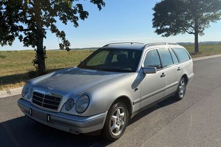 Mercedes-Benz E 280 130.200 km 5.999 &euro; Deisslingen 78652