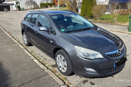 Opel Astra J Sports Tourer 203.000 km 5.600 &euro; Donaueschingen 78166