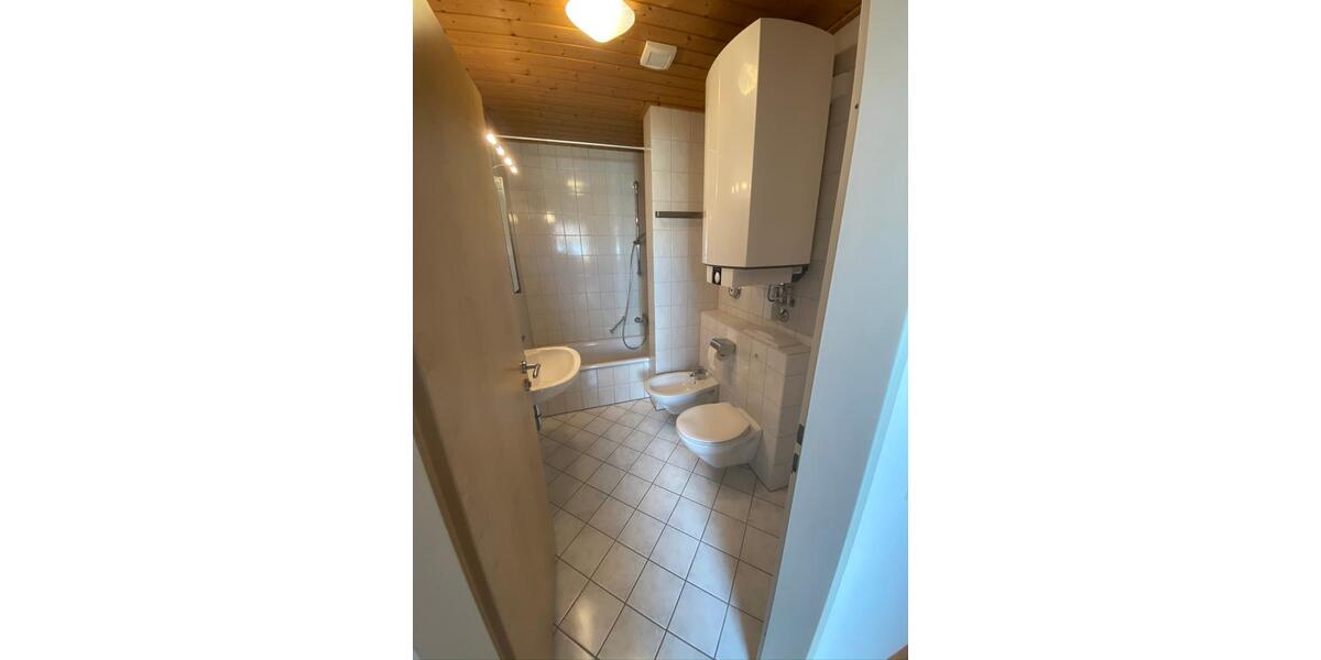 Dachgeschoßwohnung Villingen-Schwenningen Schwenningen - 2 Zimmer, 58 m&sup2;, 700&euro; | Angebot:25017193