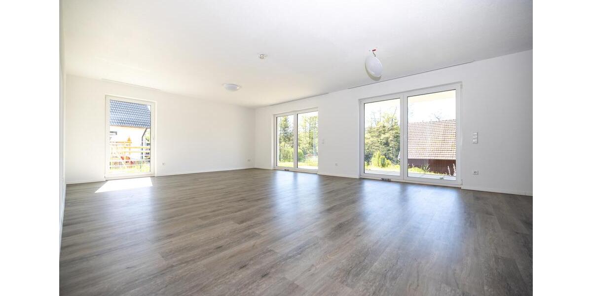 Erdgeschoßwohnung Niedereschach - 4 Zimmer, 117 m&sup2;, 1.460&euro; | Angebot:26533959