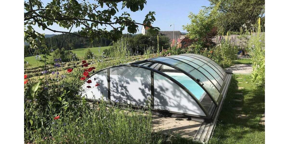 Einfamilienhaus Lenzkirch Saig - 9 Zimmer, 208 m&sup2;, 700.000&euro; | Angebot:25835773