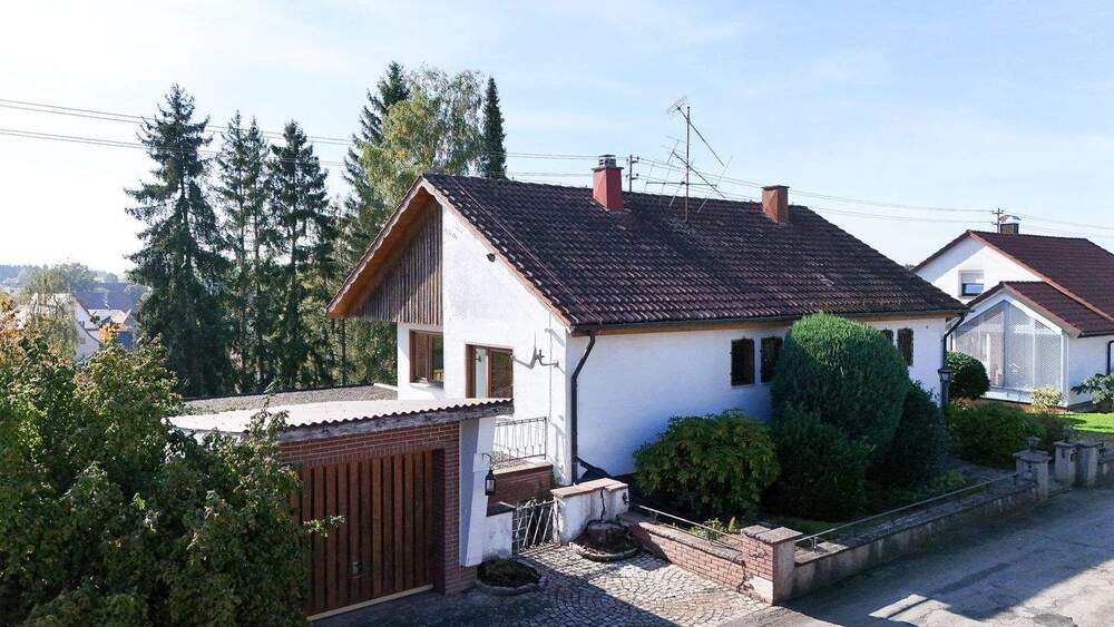 Einfamilienhaus Villingen-Schwenningen Weigheim - 6 Zimmer, 216 m&sup2;, 355.000&euro; | Angebot:25744848
