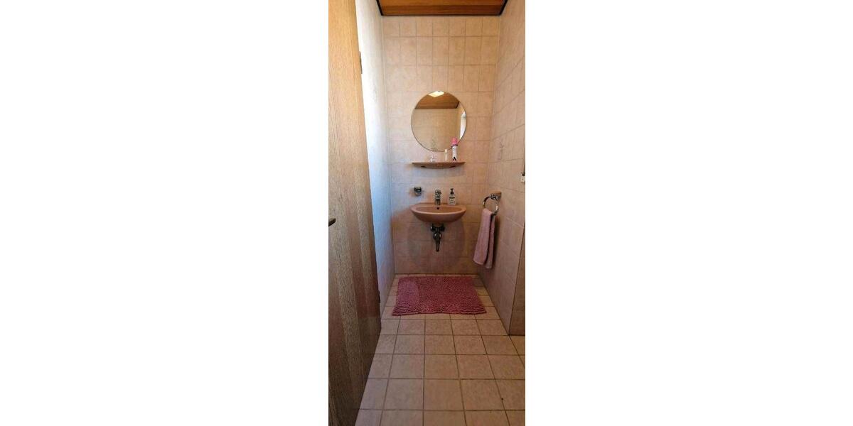 Etagenwohnung Spaichingen - 2 Zimmer, 100 m&sup2;, 1.000&euro; | Angebot:26519392