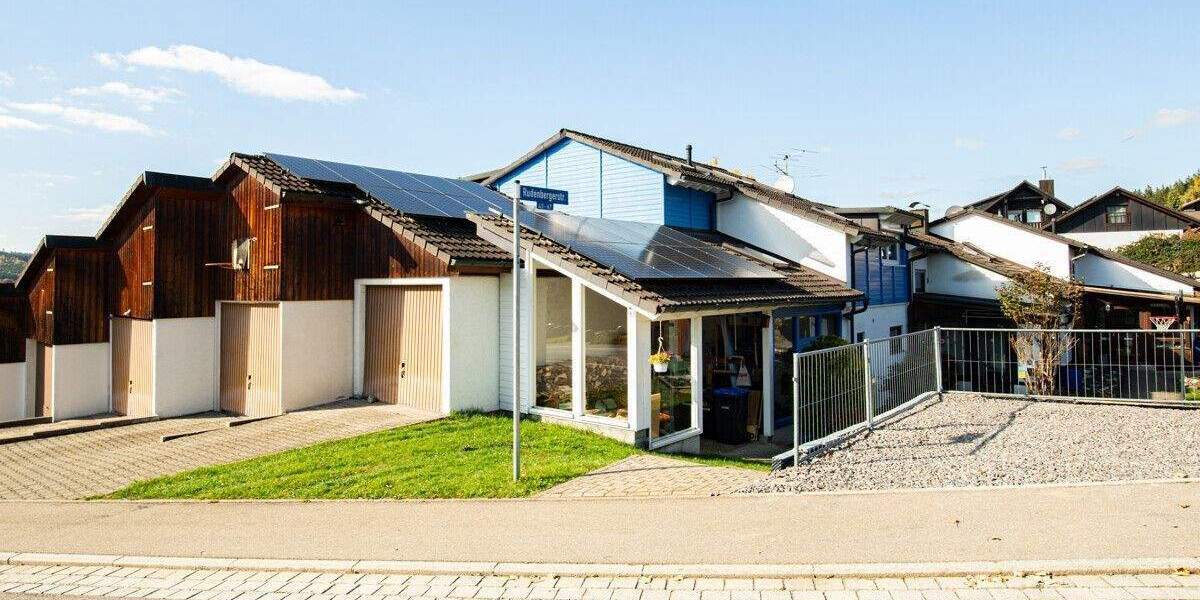 Reihenendhaus Titisee-Neustadt Neustadt - 7 Zimmer, 170 m&sup2;, 549.000&euro; | Angebot:25671481