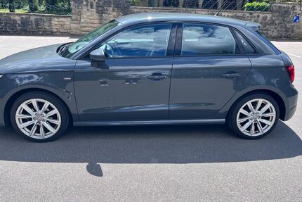 Audi A1 137.000 km 10.199 &euro; Villingen-Schwenningen 78054
