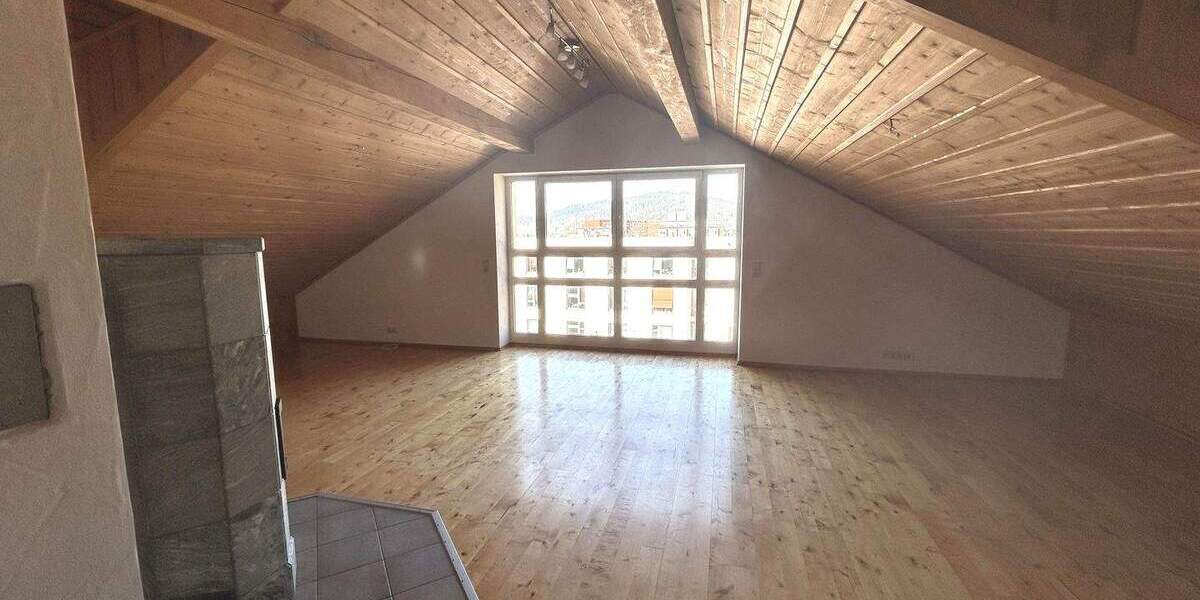 Etagenwohnung Titisee-Neustadt Neustadt - 3 Zimmer, 93 m&sup2;, 265.000&euro; | Angebot:25745145