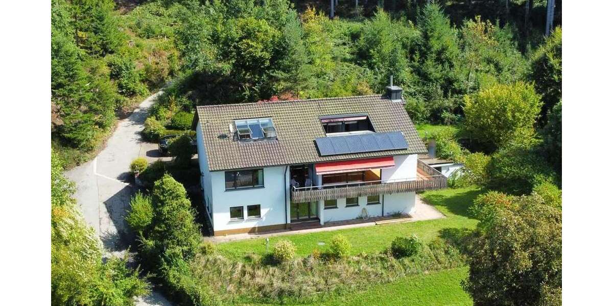 Einfamilienhaus Schramberg - 9 Zimmer, 326 m&sup2;, 745.000&euro; | Angebot:22726337