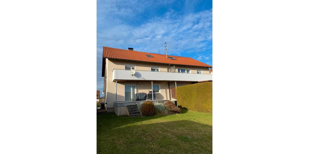 Doppelhaushälfte Gosheim - 7 Zimmer, 170 m&sup2;, 328.000&euro; | Angebot:26356023