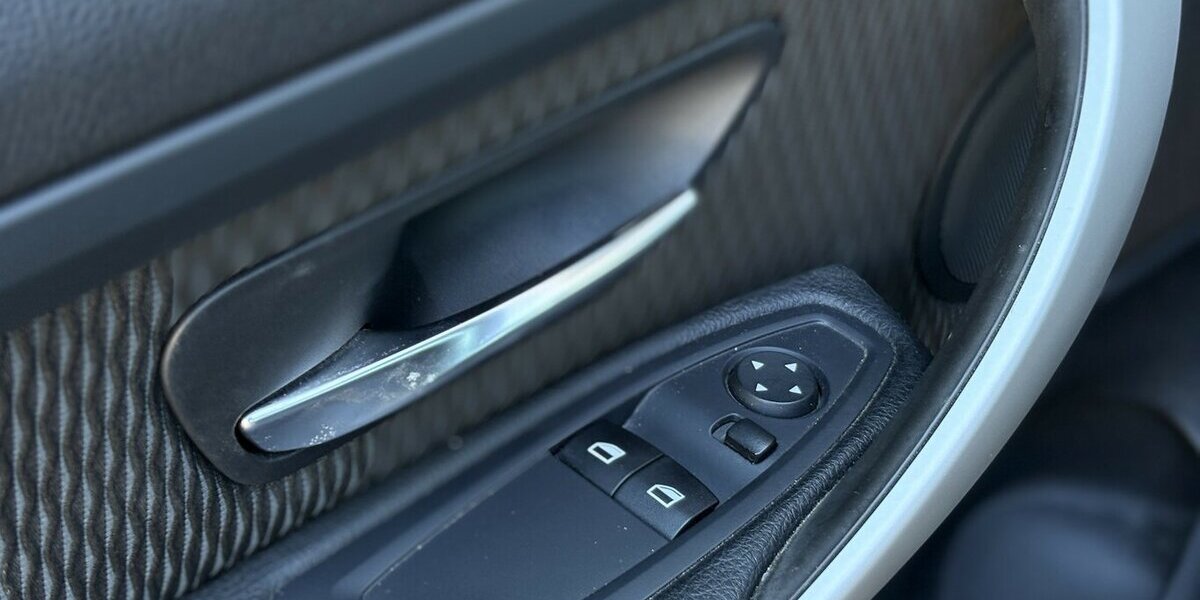 BMW 435I Coupe xDrive MEMORY/SITZHEIZUNG/LED/1.HAND 125.089 km 22.900 &euro; Villingen-Schwenningen 78054