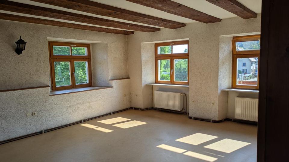 Etagenwohnung Geisingen - 5.5 Zimmer, 192 m&sup2;, 1.000&euro; | Angebot:25375010