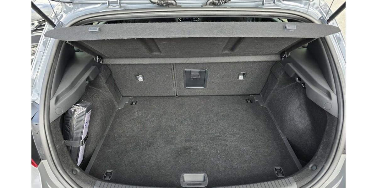 Hyundai i30 N PERFORMANCE/LEDER/PANORAMA/NAVI/DAB/LED 26.583 km 29.900 &euro; Villingen-Schwenningen 78054