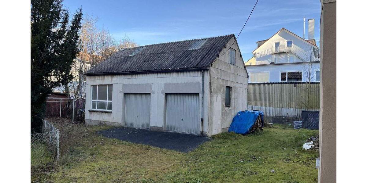 Mehrfamilienhaus, Wohnhaus Tuttlingen - 9 Zimmer, 189 m&sup2;, 285.000&euro; | Angebot:25670863