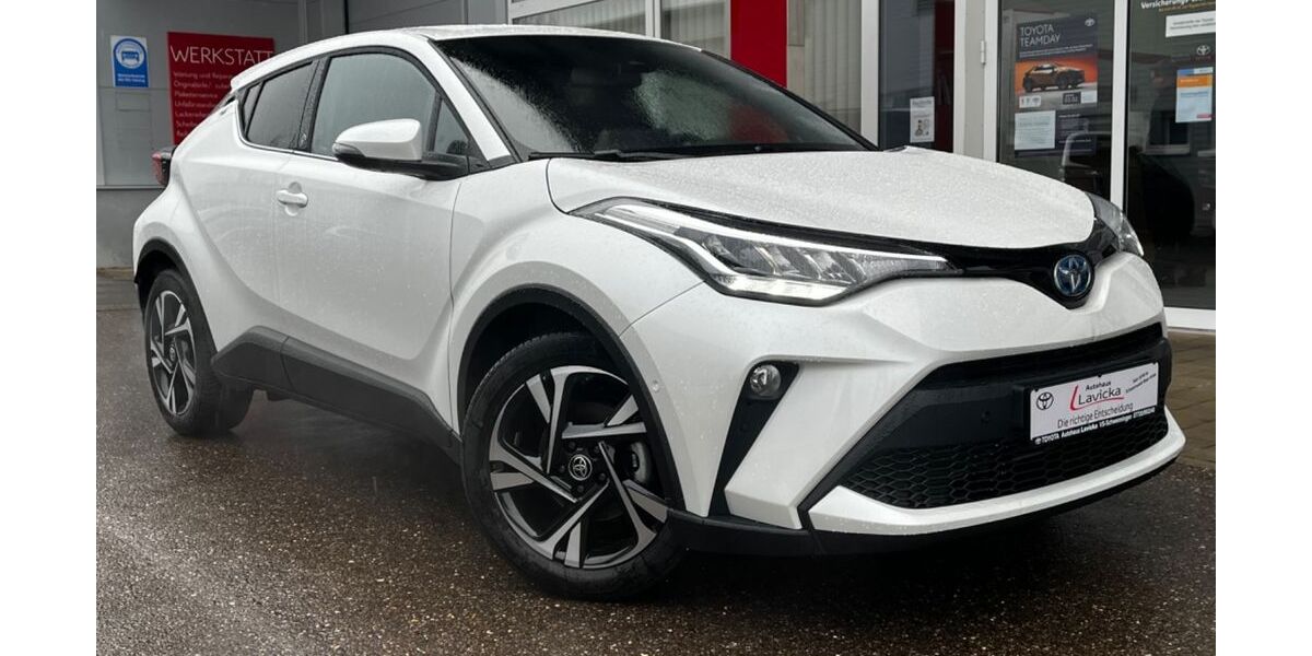 Toyota C-HR 6.900 km 29.490 &euro; Villingen-Schwenningen 78056