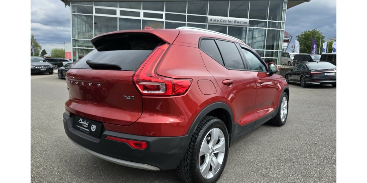 Volvo XC40 T4 MOMENTUM AWD/KLIMA/LEDER/ PRO-PAKET/LED 52.808 km 26.900 &euro; Villingen-Schwenningen 78054