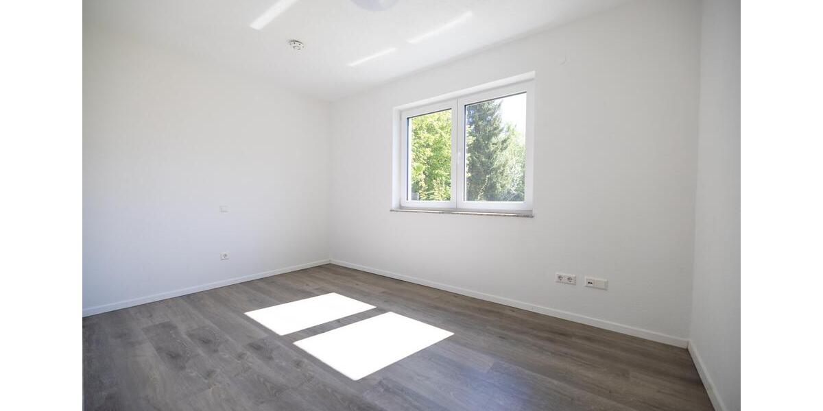 Erdgeschoßwohnung Niedereschach - 4 Zimmer, 117 m&sup2;, 1.460&euro; | Angebot:26533959