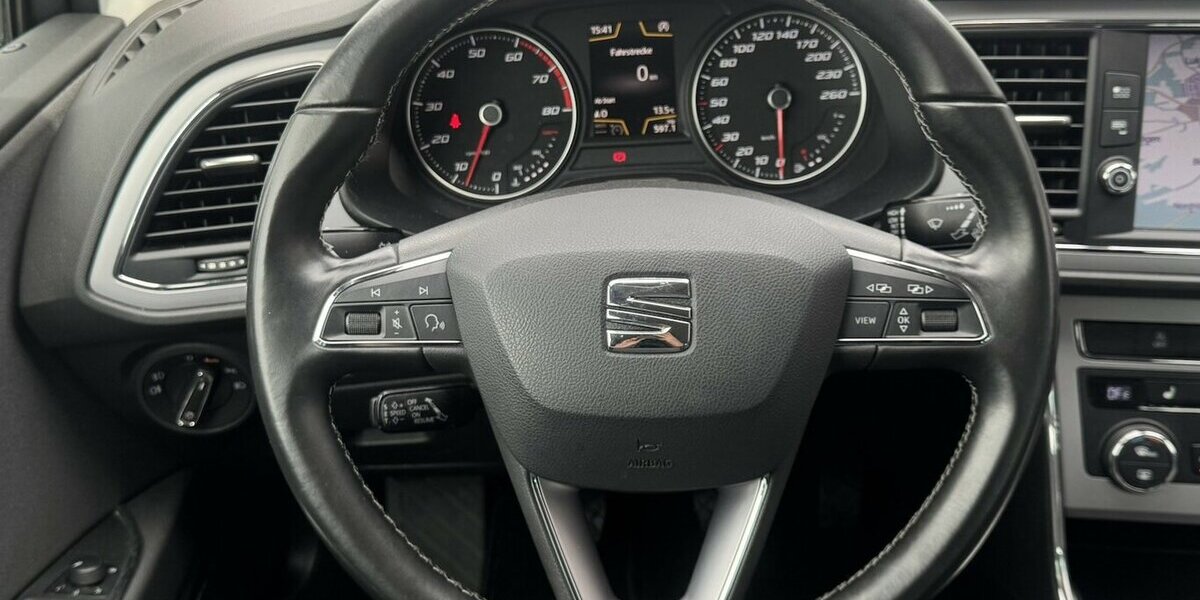 Seat Leon ST XCELLENCE 1.4 TSI/LED/KAMERA/NAVI/SHZ 59.102 km 15.800 &euro; Villingen-Schwenningen 78054