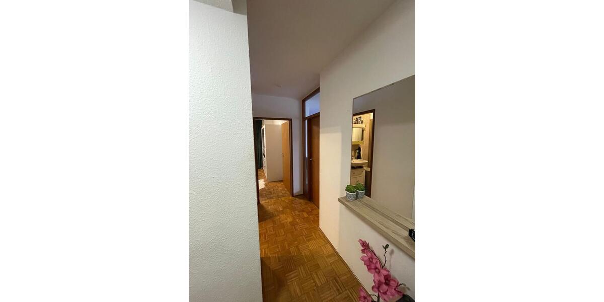 Etagenwohnung Trossingen - 2 Zimmer, 52 m&sup2;, 590&euro; | Angebot:25102763