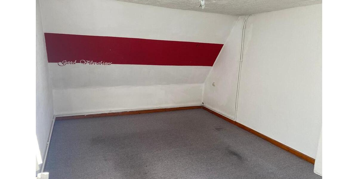 Doppelhaushälfte Furtwangen im Schwarzwald - 8 Zimmer, 150 m&sup2;, 298.000&euro; | Angebot:27053634