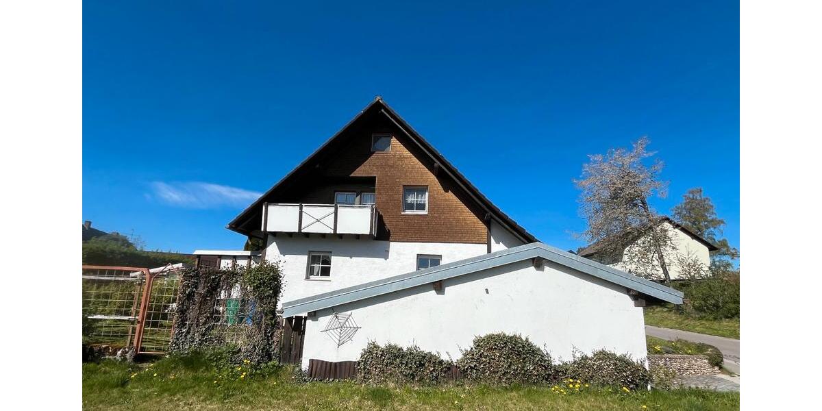 Einfamilienhaus Friedenweiler - 7.5 Zimmer, 185 m&sup2;, 390.000&euro; | Angebot:26958639