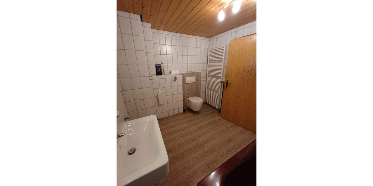 Einfamilienhaus Gütenbach - 7 Zimmer, 186 m&sup2;, 390.000&euro; | Angebot:25853939