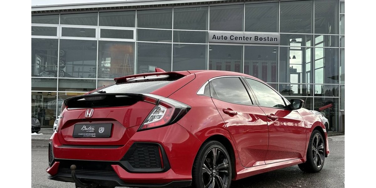 Honda Civic 5-trg.1.0 Elegance KAMERA/NAVI/DAB/AHK/SHZ 128.718 km 13.900 &euro; Villingen-Schwenningen 78054