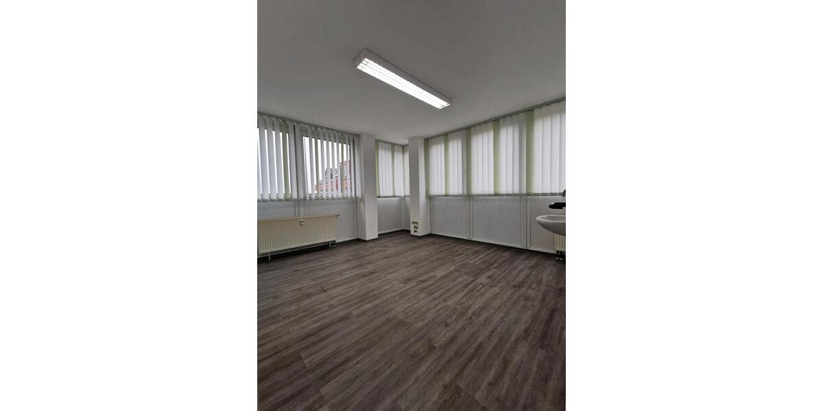 Etagenwohnung Sankt Georgen im Schwarzwald - 7 Zimmer, 102 m&sup2;, 338.000&euro; | Angebot:26677166