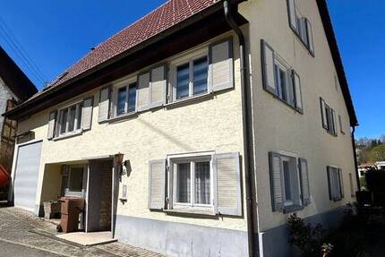 Haus Zimmern unter der Burg - 7 Zimmer, 172 m&sup2;, 195.000&euro; | Angebot:26389976