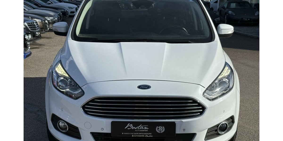 Ford S-Max 2.0 TDCI TITANIUM/7-SITZER/NAVI/AUTOMATIK 170.784 km 11.900 &euro; Villingen-Schwenningen 78054