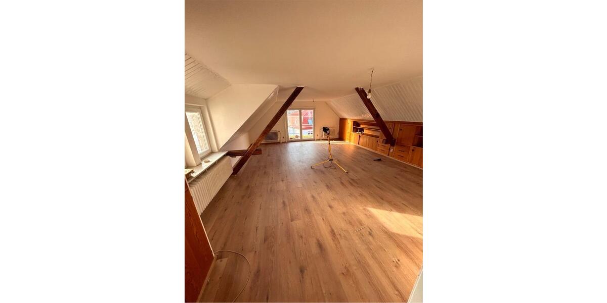 Dachgeschoßwohnung Königsfeld im Schwarzwald - 3 Zimmer, 103 m&sup2;, 800&euro; | Angebot:25961939