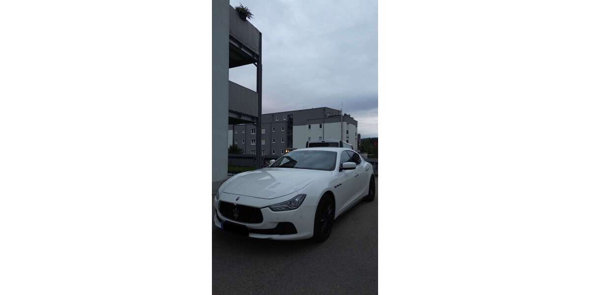Maserati Ghibli 181.000 km 20.499 &euro; Immendingen 78194