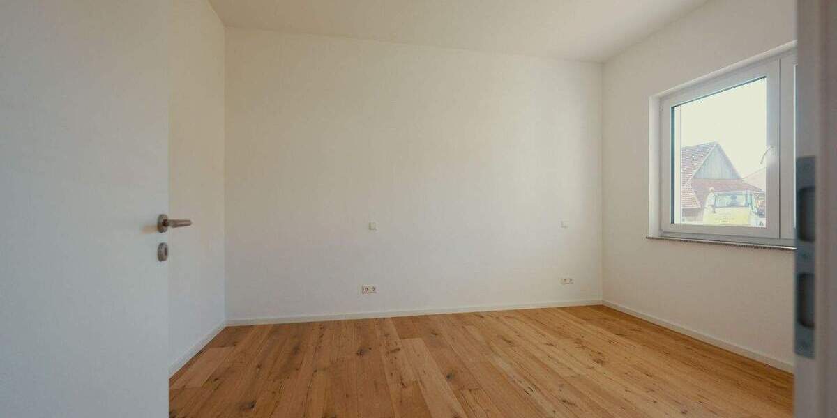 Etagenwohnung Villingendorf - 2 Zimmer, 84 m&sup2;, 299.500&euro; | Angebot:25676135