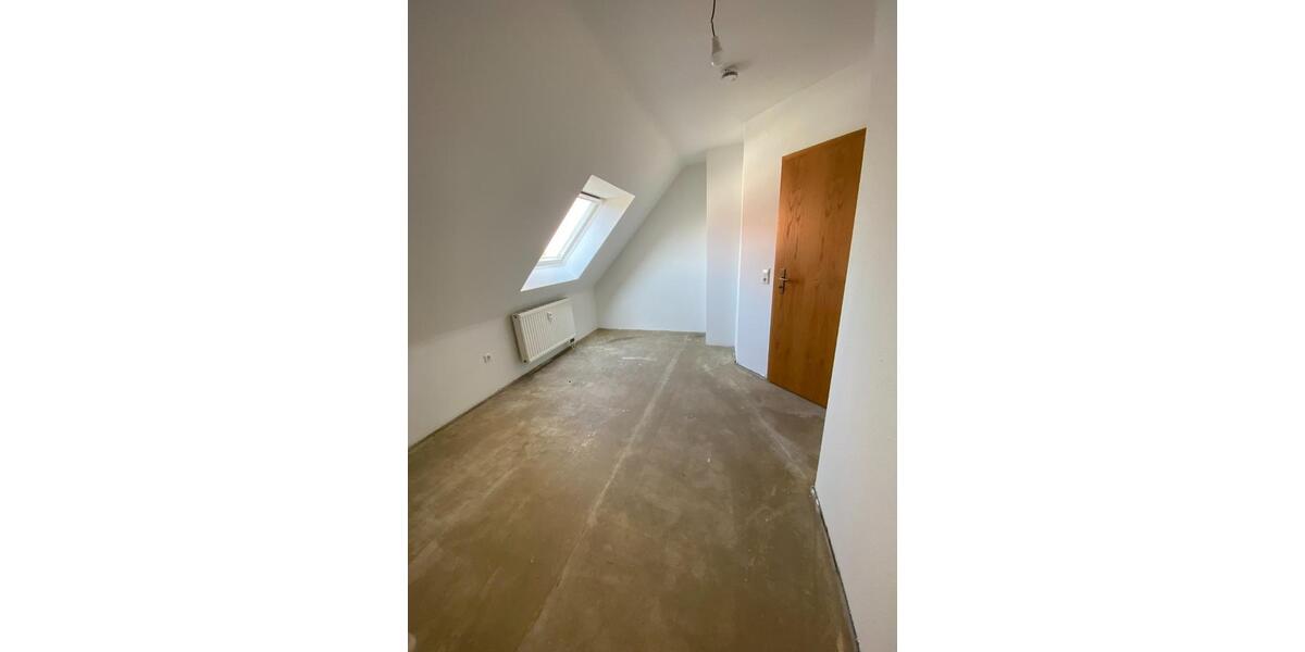 Dachgeschoßwohnung Mönchweiler - 3 Zimmer, 110 m&sup2;, 865&euro; | Angebot:25806218