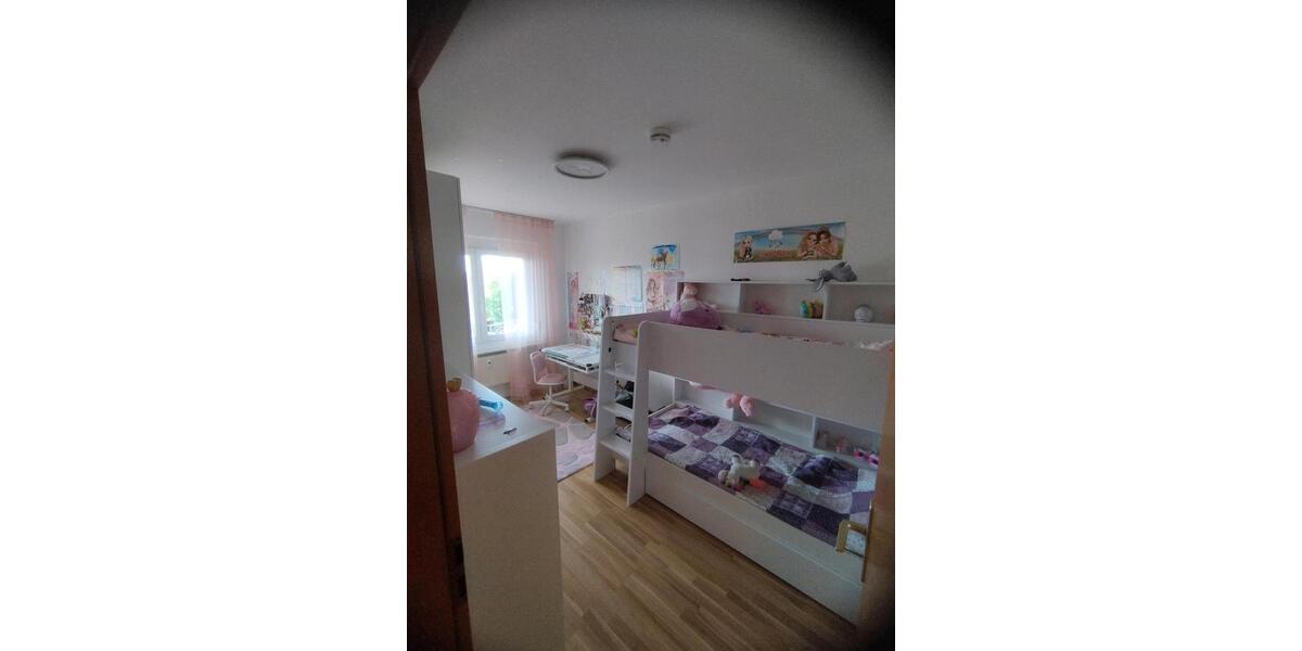 Etagenwohnung Villingen-Schwenningen Schwenningen - 4 Zimmer, 102 m&sup2;, 250.000&euro; | Angebot:24111903