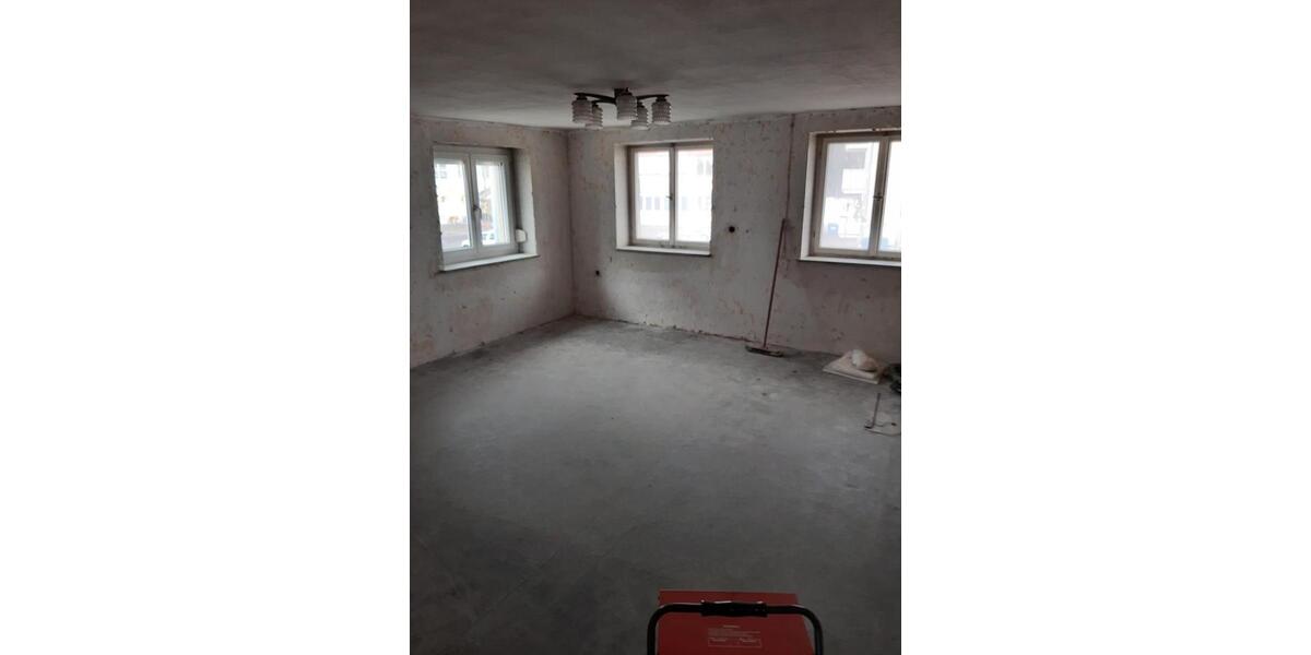 Einfamilienhaus Trossingen - 8 Zimmer, 146 m&sup2;, 295.000&euro; | Angebot:24865248