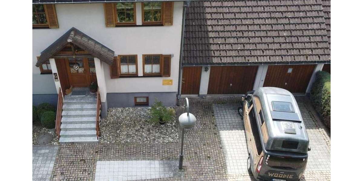 Einfamilienhaus Unterkirnach - 5 Zimmer, 224 m&sup2;, 420.000&euro; | Angebot:25336646