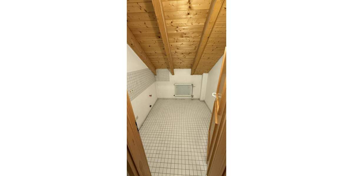 Gewerbeobjekt Villingen-Schwenningen Villingen - 4 Zimmer, 131 m&sup2;, 260.000&euro; | Angebot:25701103