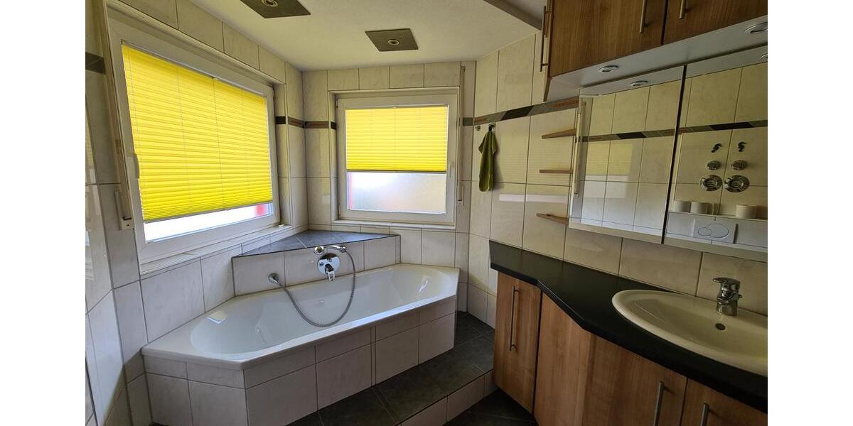 Etagenwohnung Königsfeld im Schwarzwald - 5 Zimmer, 120 m&sup2;, 1.250&euro; | Angebot:26506970