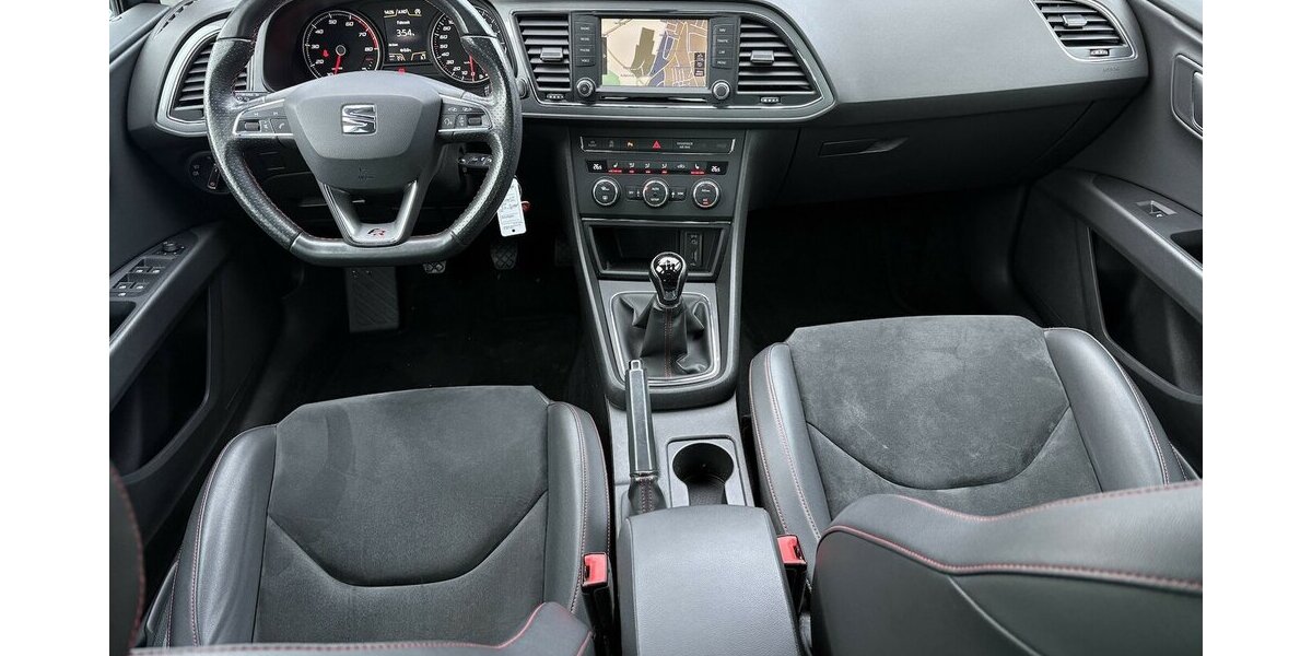 Seat Leon 1.4 TSI ST FR KAMERA/NAVI/SHZ/AHK/LED/TEMPO 81.478 km 12.800 &euro; Villingen-Schwenningen 78054