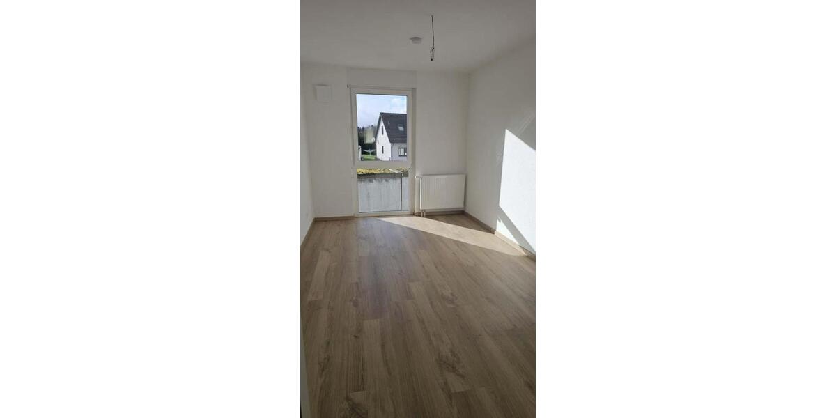 Reihenhaus Oberndorf am Neckar - 4 Zimmer, 132 m&sup2;, 1.350&euro; | Angebot:23688676