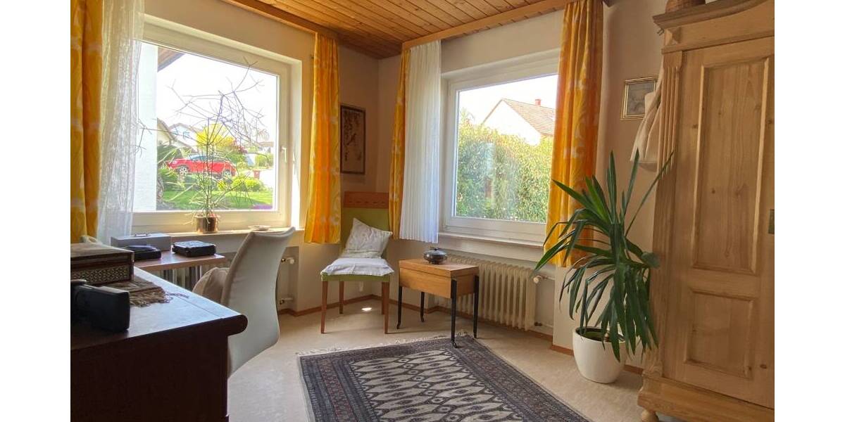 Einfamilienhaus Rottweil / Bühlingen Rottweil - 9 Zimmer, 291 m&sup2;, 489.000&euro; | Angebot:25741595