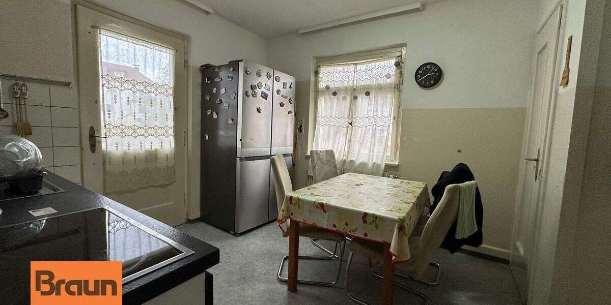 Mehrfamilienhaus, Wohnhaus Villingen-Schwenningen Schwenningen - 9 Zimmer, 214 m&sup2;, 420.000&euro; | Angebot:25862753