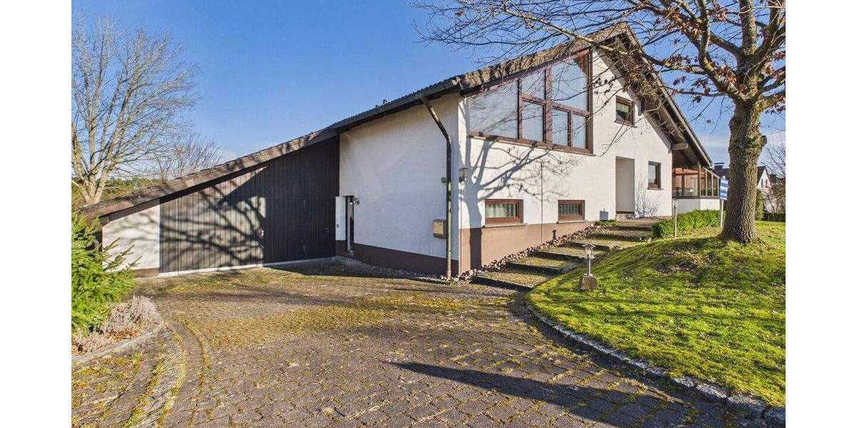 Einfamilienhaus Schramberg / Waldmössingen Waldmössingen - 5 Zimmer, 195 m&sup2;, 575.000&euro; | Angebot:25742608