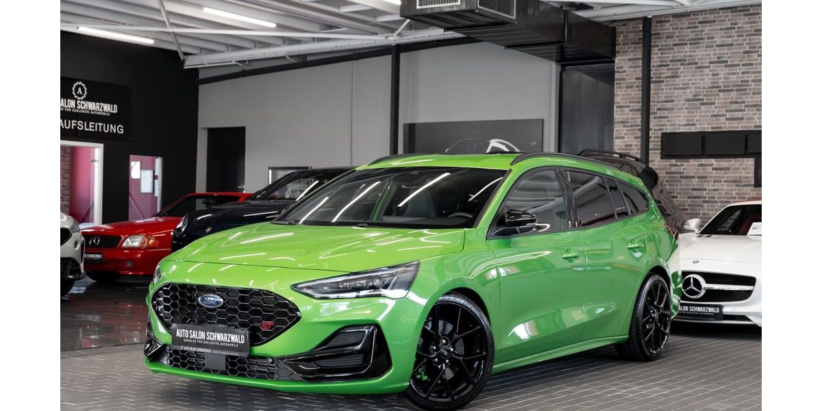 Ford Focus 42.082 km 30.990 &euro; Trossingen 78647