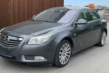 Opel Insignia 225.000 km 1.250 &euro; Trossingen 78647