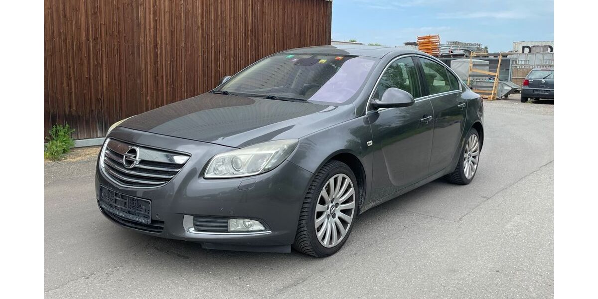 Opel Insignia 225.000 km 1.250 &euro; Trossingen 78647
