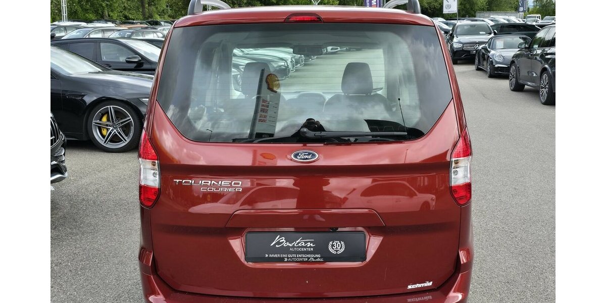 Ford Tourneo Courier 1.5 TDCI/NAVI/KAMERA/1.HAND 90.365 km 11.900 &euro; Villingen-Schwenningen 78054