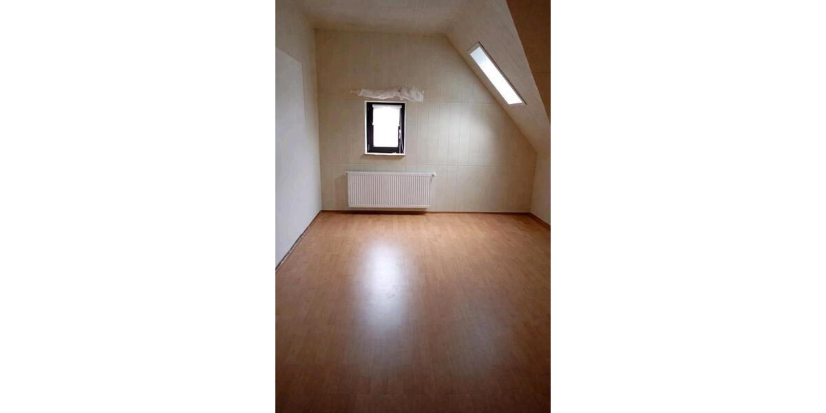 Etagenwohnung Hausen ob Verena - 3.5 Zimmer, 77 m&sup2;, 1.075&euro; | Angebot:26183223