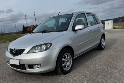 Mazda 2 147.000 km 2.650 &euro; Zimmern ob Rottweil 78658